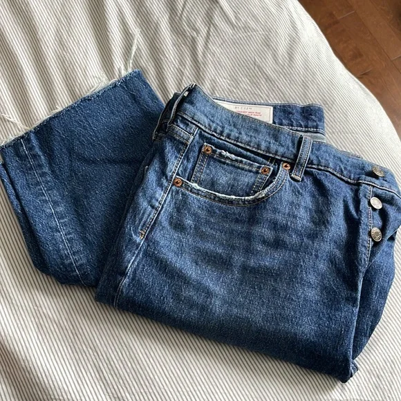 GAP Cheeky Straight High Rise Jean - Picture 9 of 9